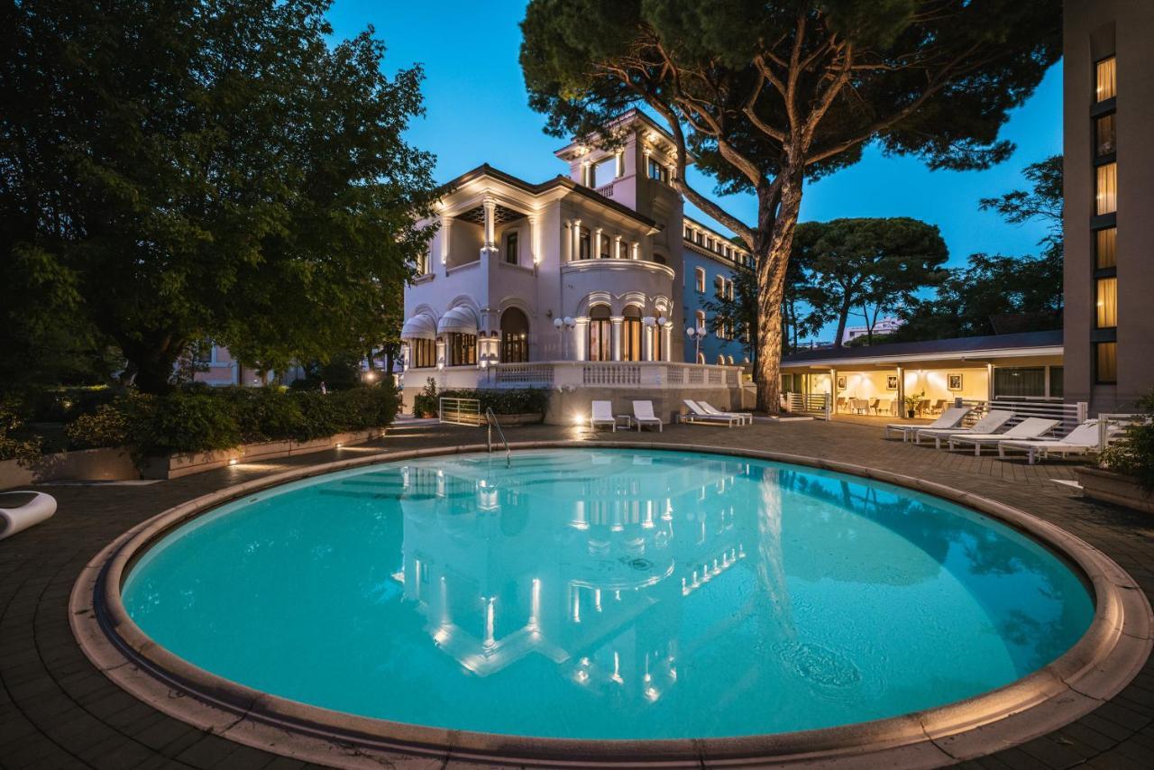 Hotel De La Ville Riccione Luaran gambar