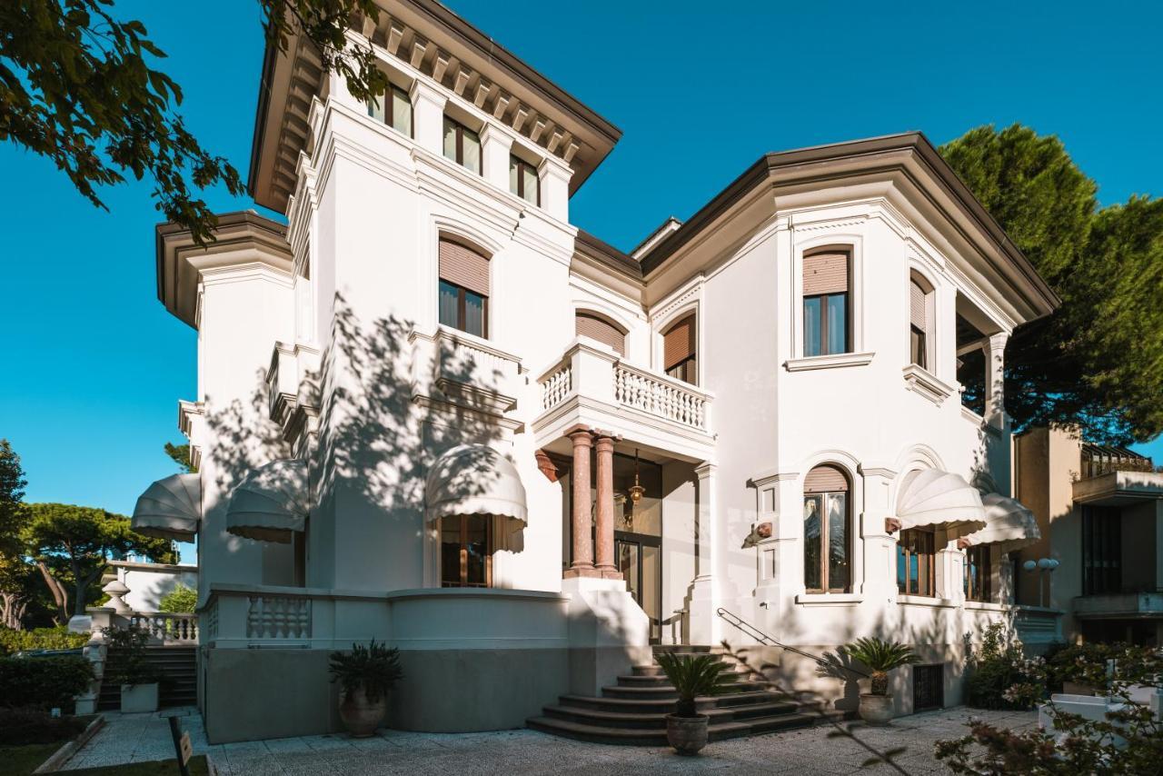 Hotel De La Ville Riccione Luaran gambar