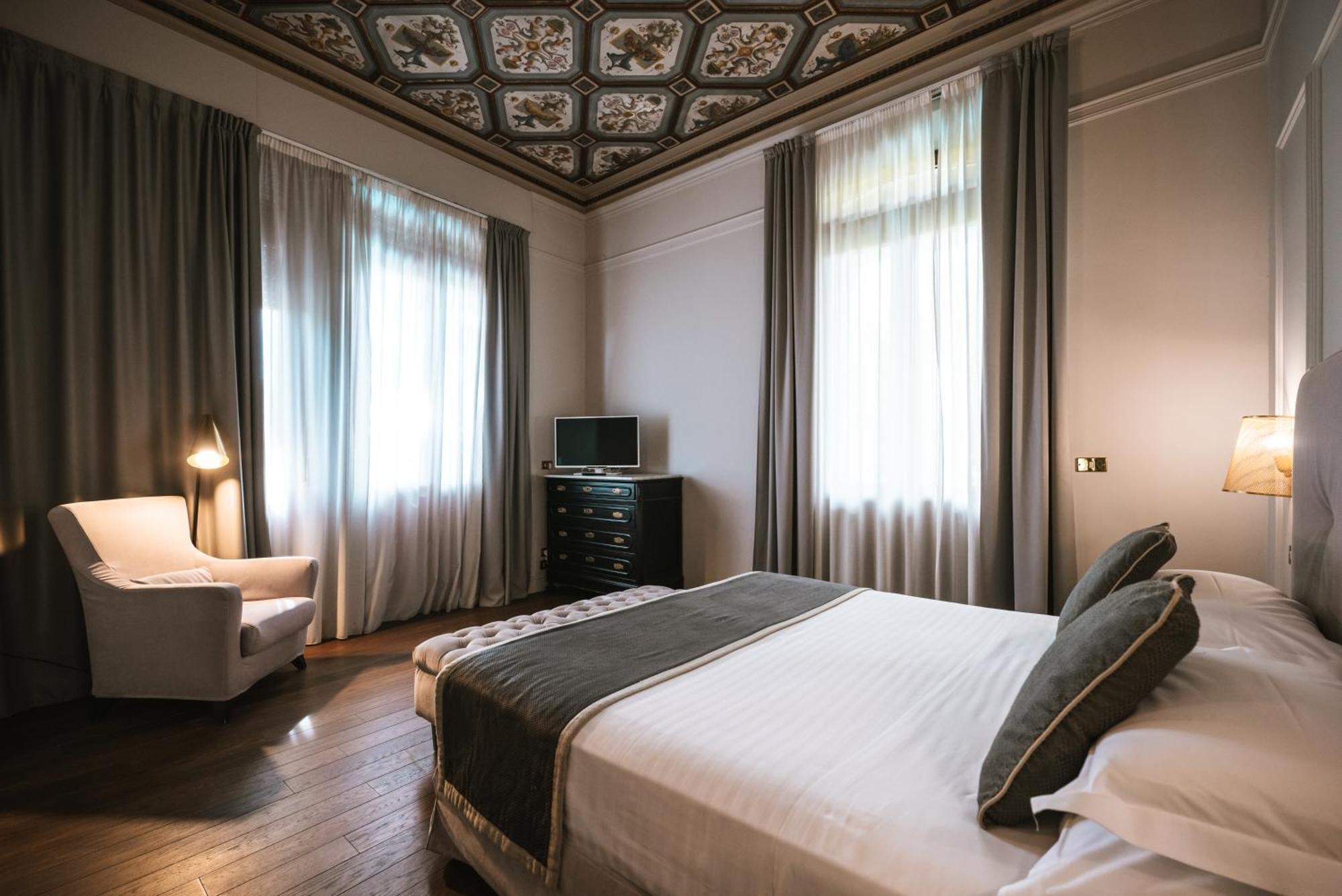Hotel De La Ville Riccione Luaran gambar